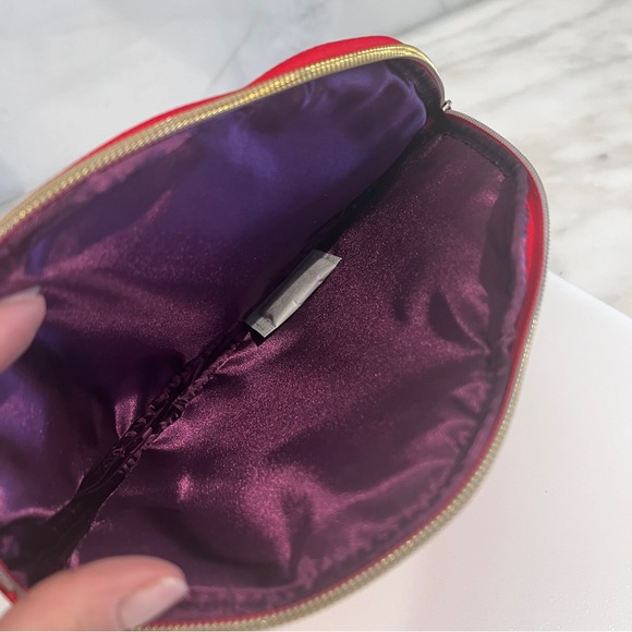 NEW in bag, TARTE “lips” Cosmetic Bag! Stocking Stuffer! 💋❤️ - Picture 7 of 9